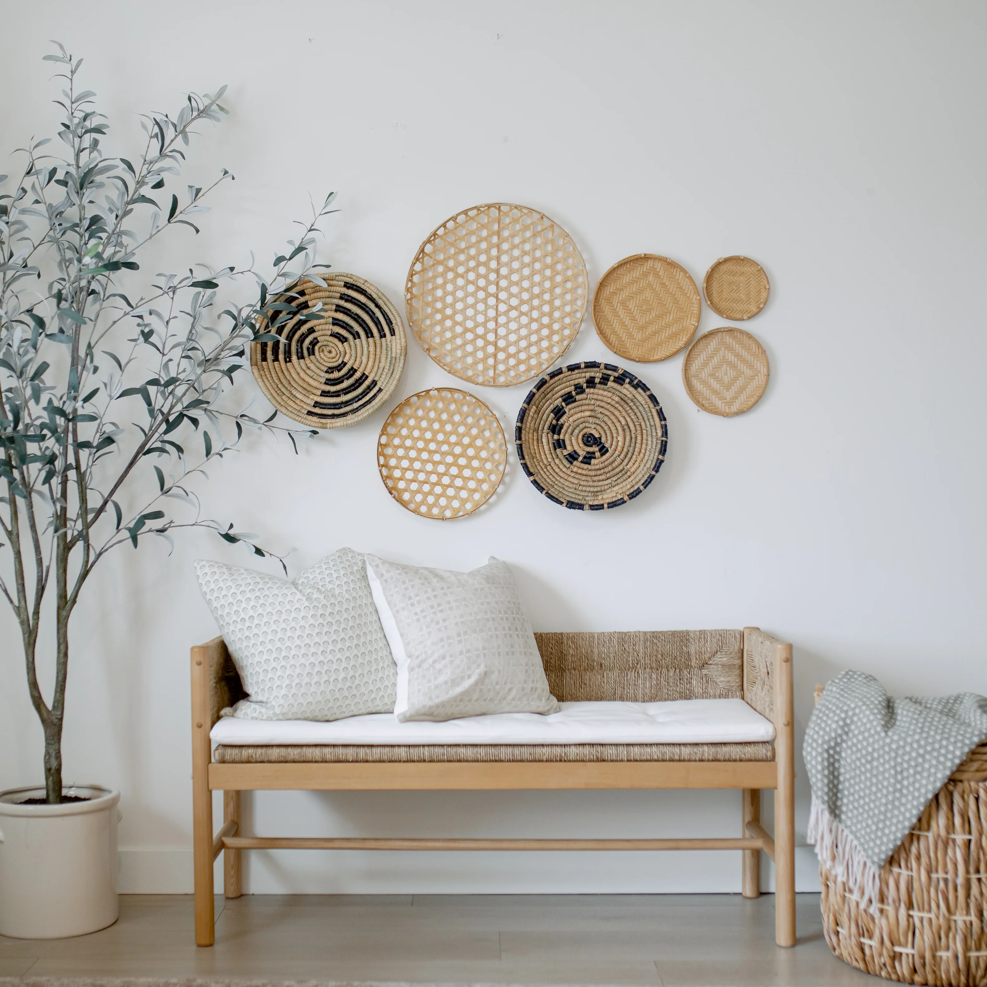 Natural Bamboo And Seagrass Wall Baskets Decor, Set of 7, Large