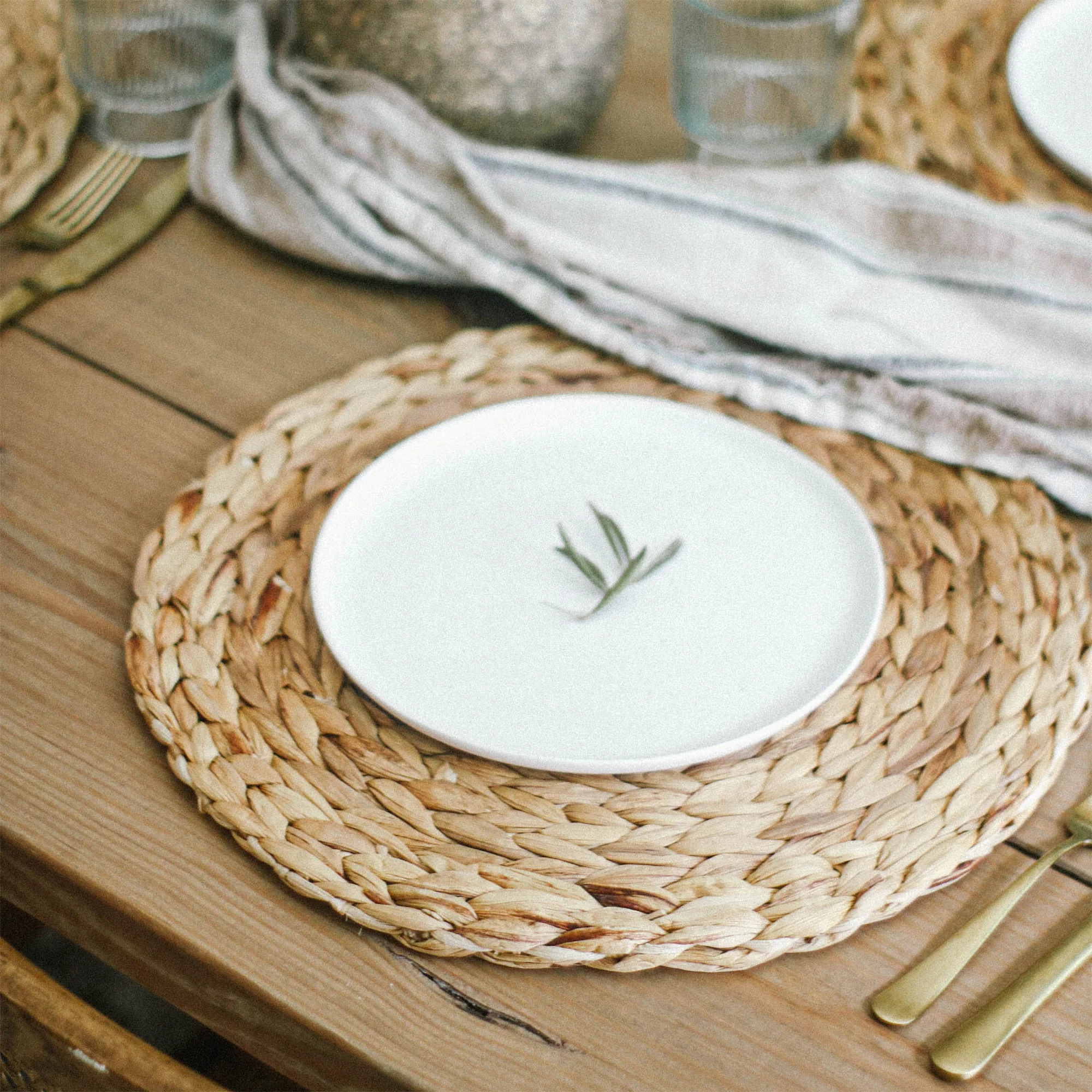 Round Water Hyacinth Woven Placemat Set