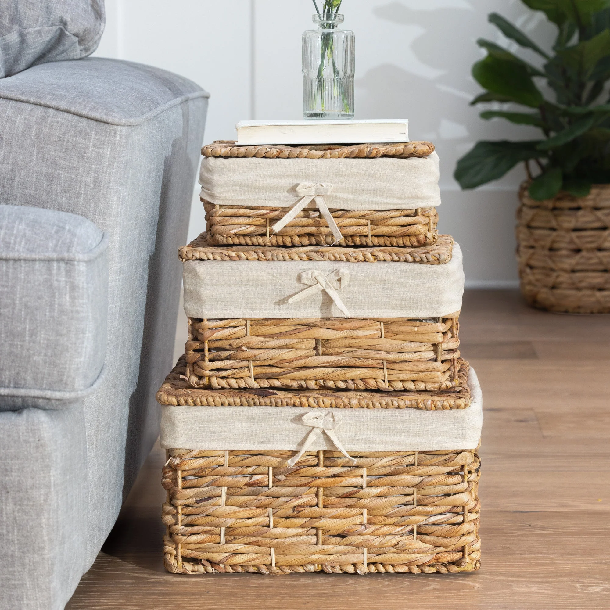 Nesting Rectangular Woven Baskets with Lid and Linen Lining, Set of 3