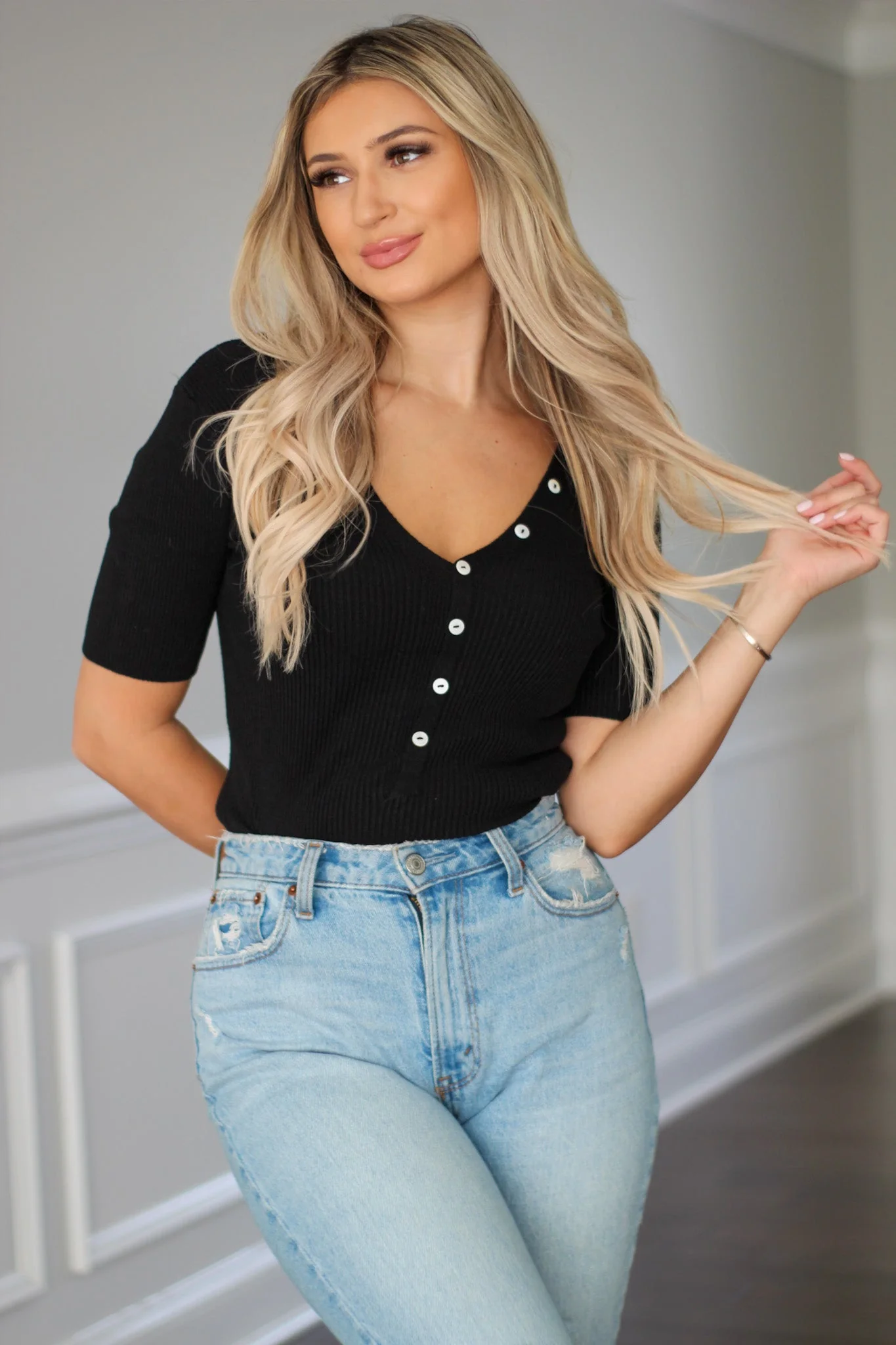 Riley V-Neck Bodysuit- Black