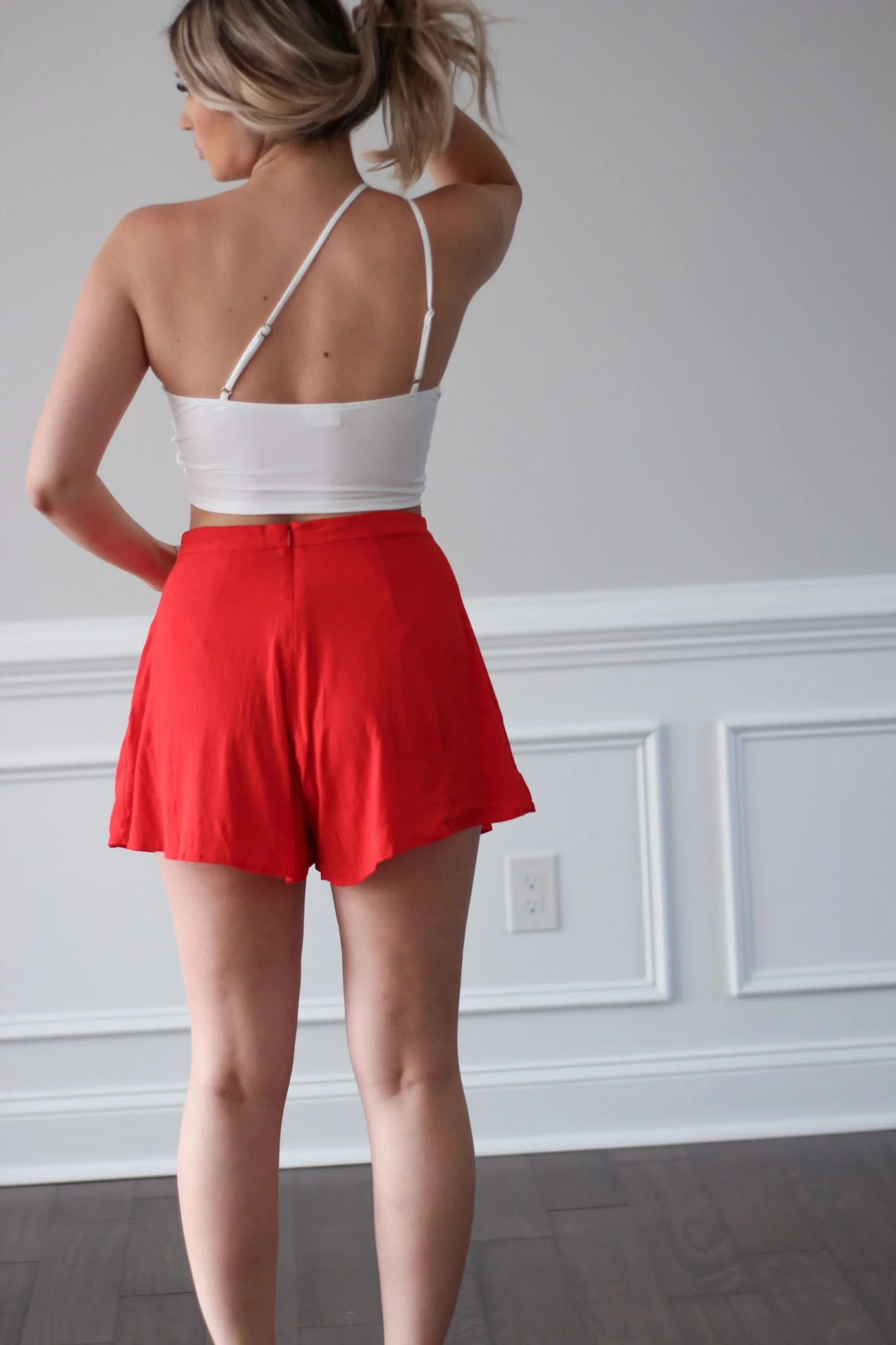 Never Basic One Shoulder Crop Top