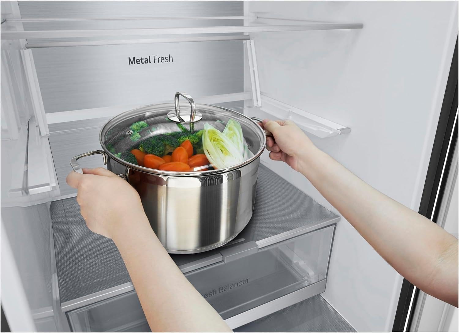 LG GBV22NCCEP Kühl-/Gefrierkombination – Smart Inverter Compressor, Total No Frost, Modern Flat Door Design, Matt Schwarz Metallic, Energieeffizienz A