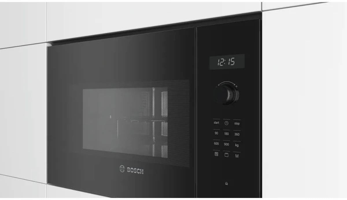 Bosch BEL554MB0 Serie 6 Einbau-Mikrowelle, 38 x 59 cm, 900 W, Drehteller 31,5cm, Türanschlag Links, AutoPilot 8 8 Automatikprogramme, Reinigungsunterstützung, LED-Touchdisplay