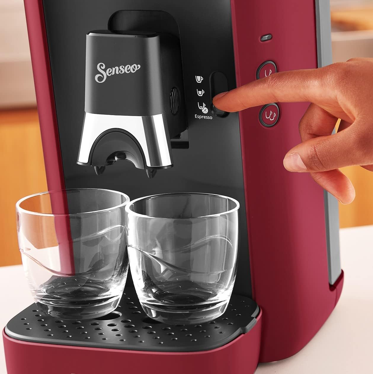 Philips Senseo Maestro Kaffeepadmaschine mit Kaffeestrkewahl und Memo-Funktion, 1,2 Liter Wasserbehlter, Grünes Produkt, Farbe: Rot (CSA260/90)