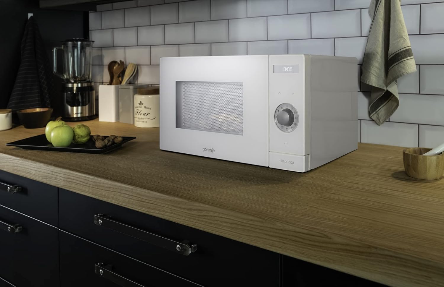 Gorenje MO 20 A3X Mikrowelle/ ChildLock/ AquaClean/ TouchControl/ SmartDisplay/Auftaufunktion/ 11 Automatikprogramme/ 5 Leistungsstufen/ 20l/ 800 W/ Edelstahl
