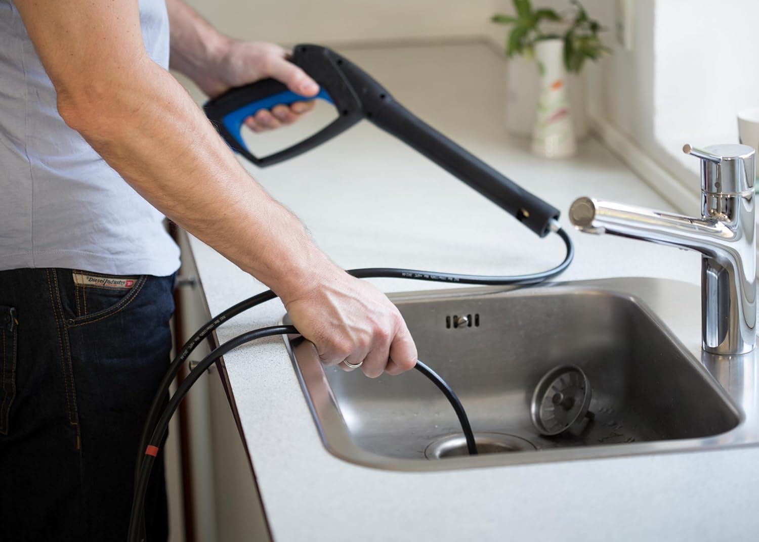 Nilfisk bar Hochdruckreiniger mit Induktionsmotor (inkl. Patio Cleaner Flächenreiniger und rotierende Bürste) E145.4-9 blau