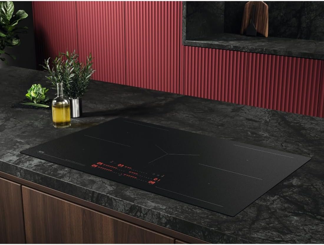 AEG IKE84441XB Autarkes Kochfeld / Herdplatte mit Touchscreen, Topferkennung & Hob²Hood-Funktion / Induktionskochplatte / 4 Kochzonen / Edelstahlrahmen / 80 cm Schwarz