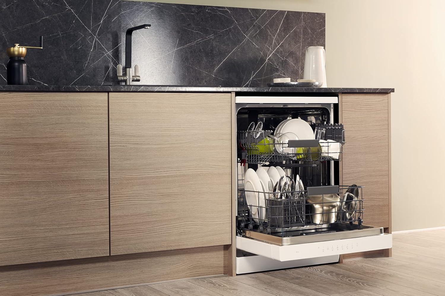 Bauknecht B2F HD624 A Freistehender Geschirrspüler/ 60 CM/ 14 Maßgedecke/Hygieneprogramm/Vollwasserschutz/Startzeitvorwahl