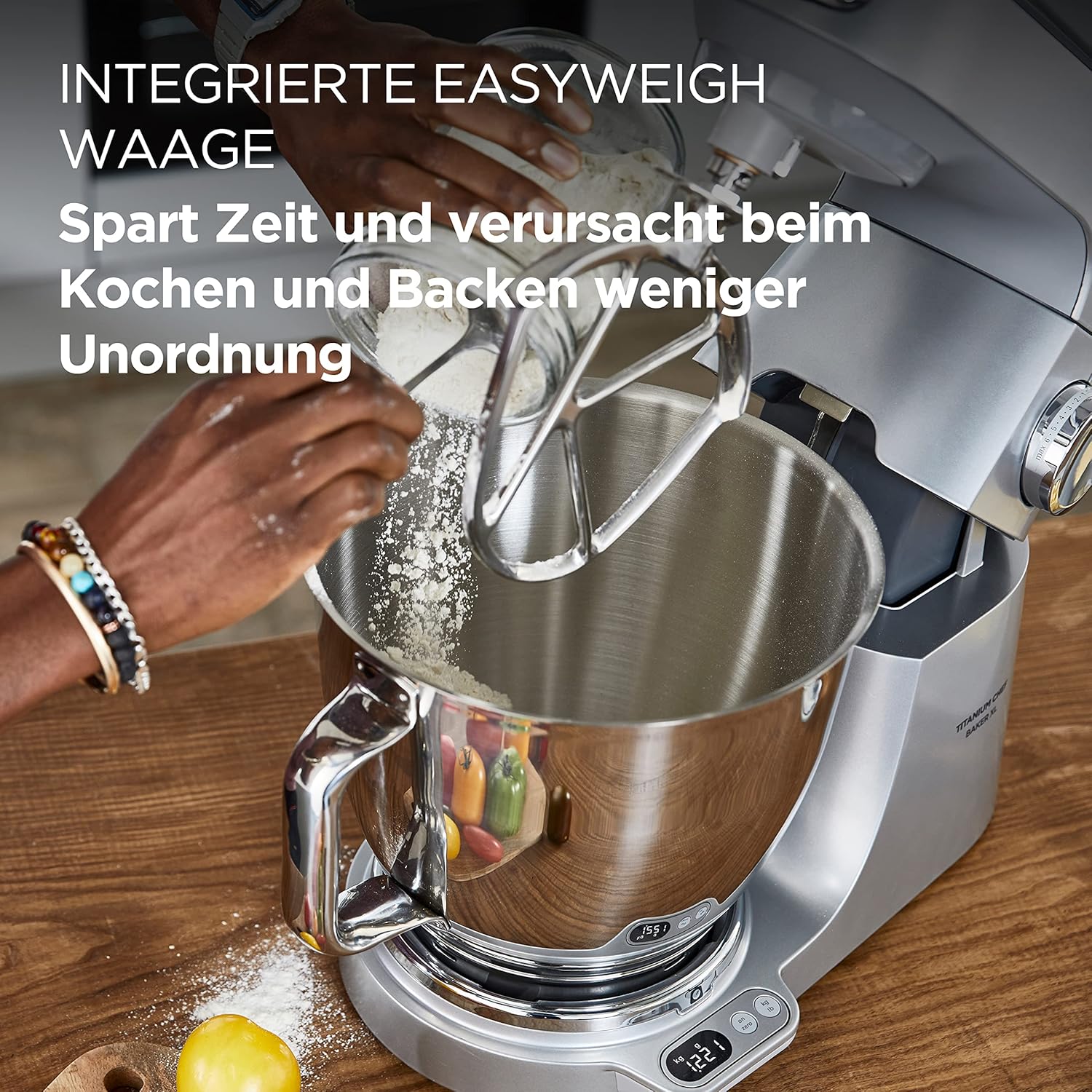 Kenwood Titanium Chef Baker KVL85.424SI Küchenmaschine mit integrierter Waage, inkl. 4-teiligem Patisserie-Set, 7 L und 5L Rührschüssel, stufenloser Geschwindigkeitsregler, 1200 W, Silber