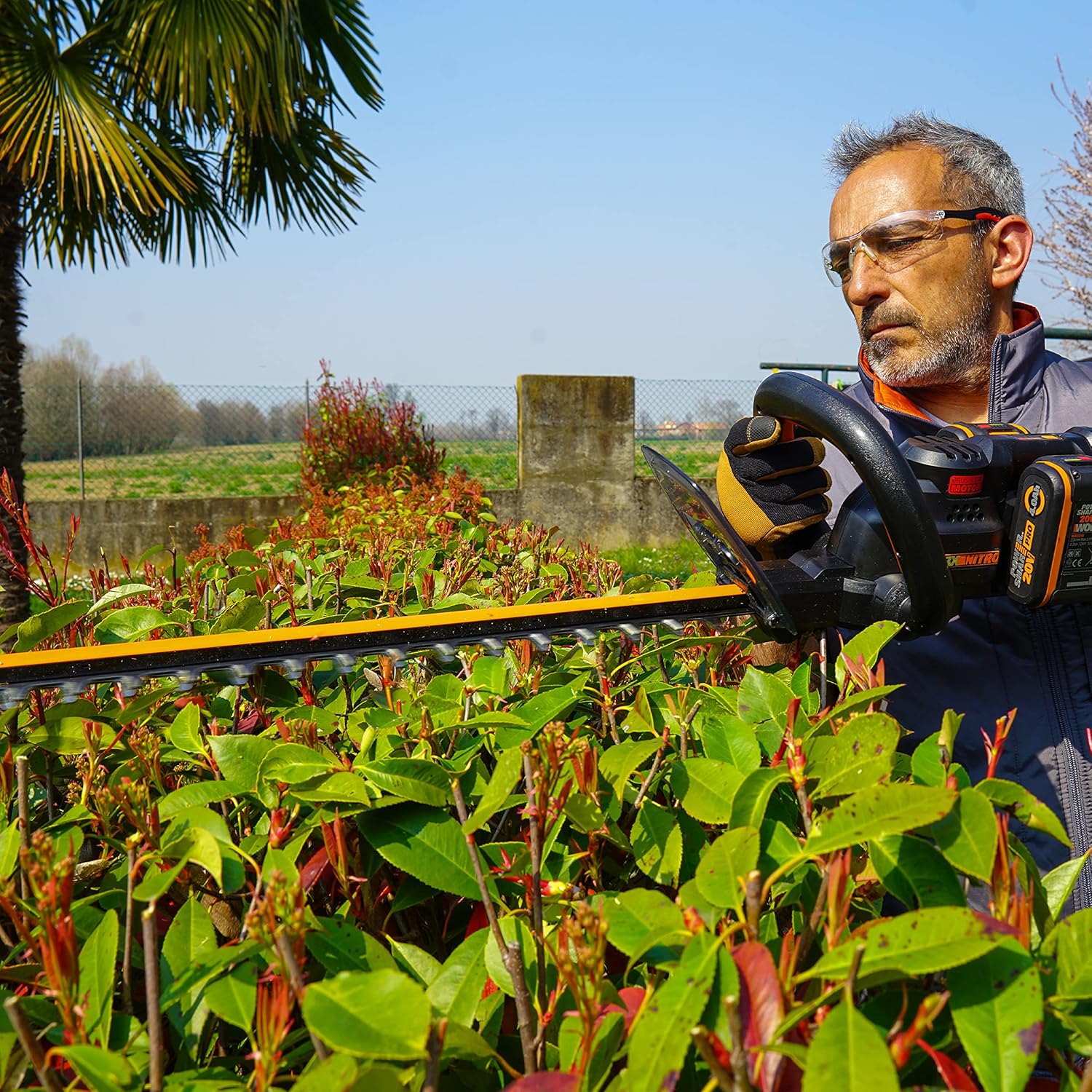 WORX WG286E.9 Nitro Profi Akku Heckenschere 40V – präziser Schnitt auch bei schwierigen Winkeln – leistungsstarker bürstenloser Motor – 58cm Schnittlänge – 27mm Zahnabstand – ohne Akku & Ladegerät