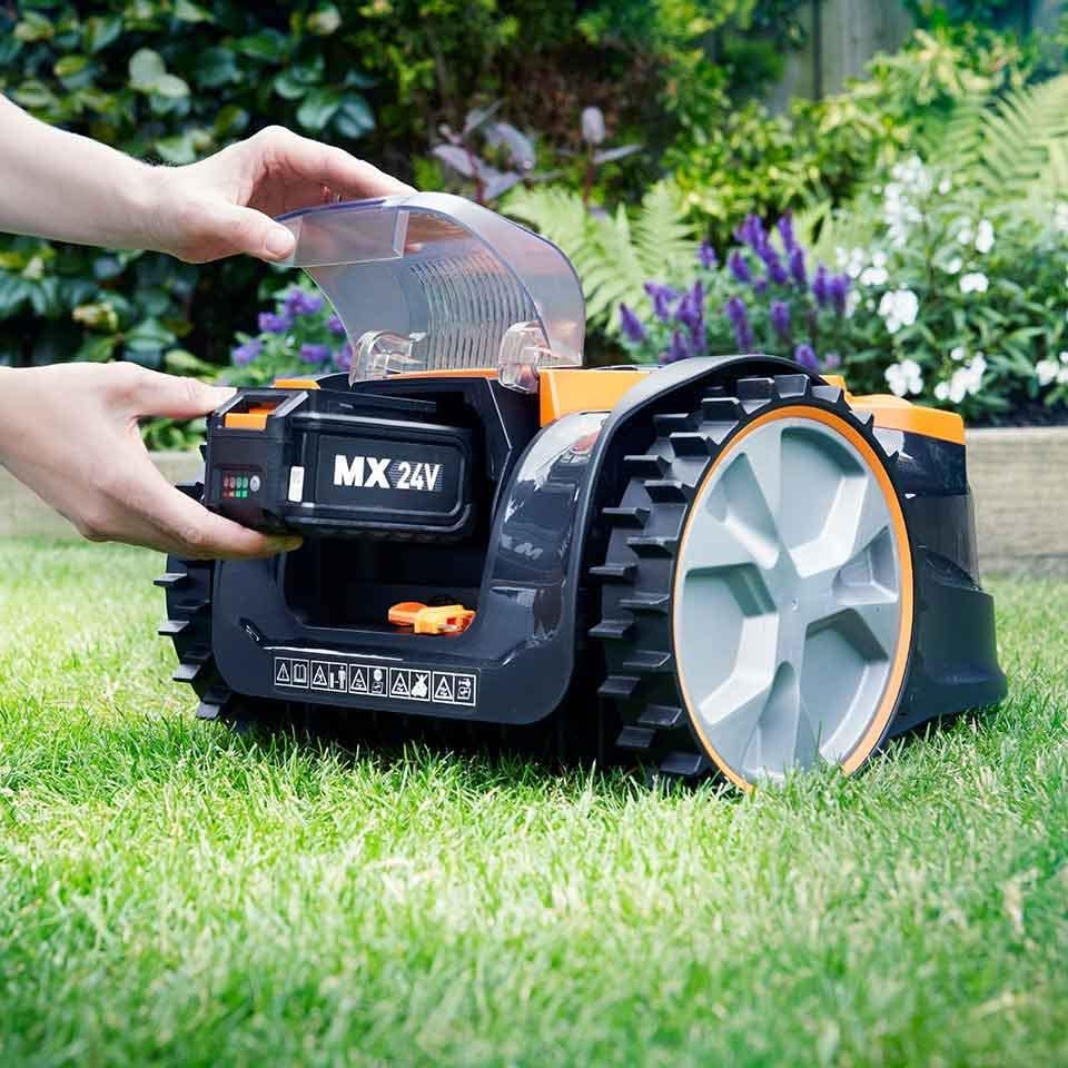 LawnMaster VBRM16 OcuMow™ Mähroboter für geeignet für bis zu 100 qm-Selbstfahrender Rasenmäher Roboter mit MX 24V 4.0Ah Lithium-Ionen Akku Ohne Kabel