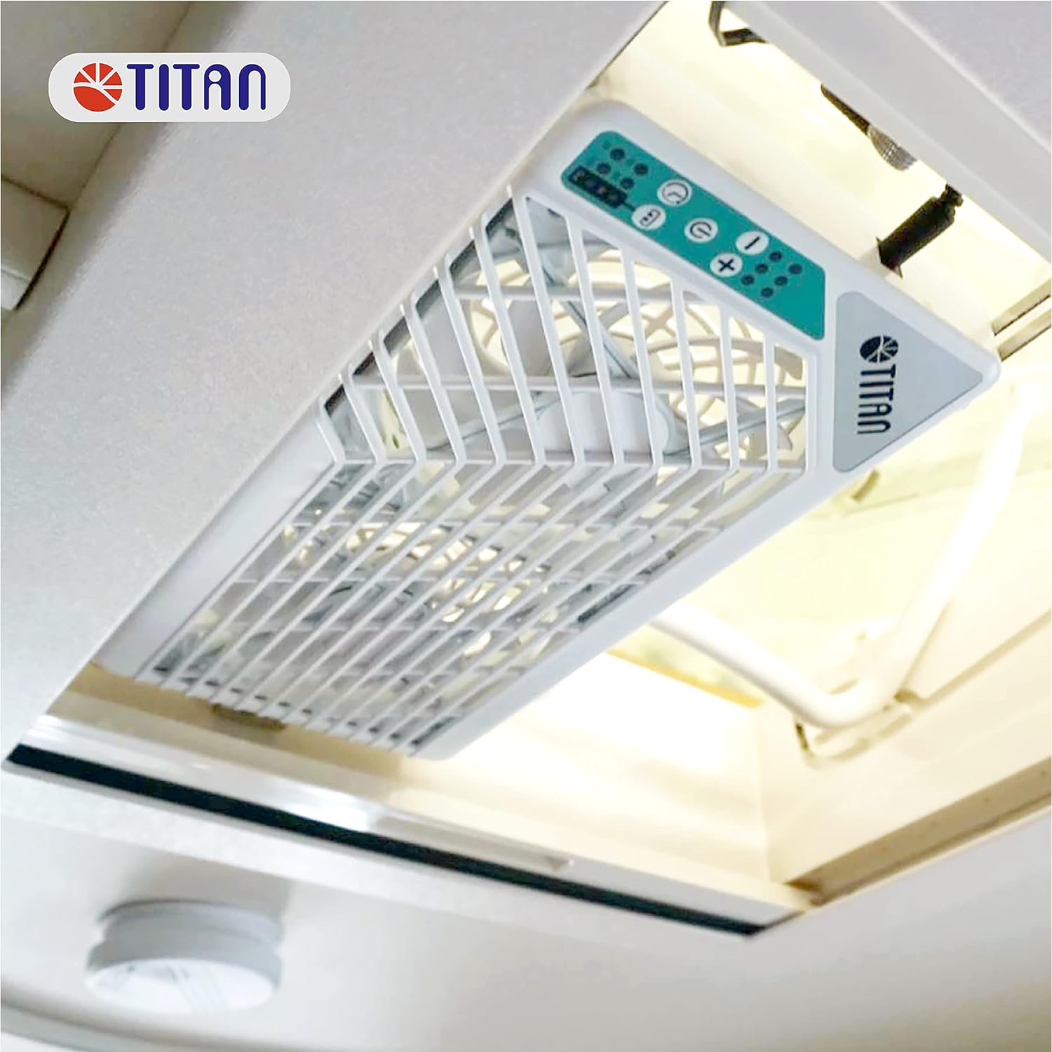 TITAN Leiser Dachventilator, 12 V Gleichstrom, 140 mm, doppelt, wendbar, Dachfensterventilator mit kabelloser Steuerung für Wohnmobil, Wohnmobil, TTC-SC21/V3