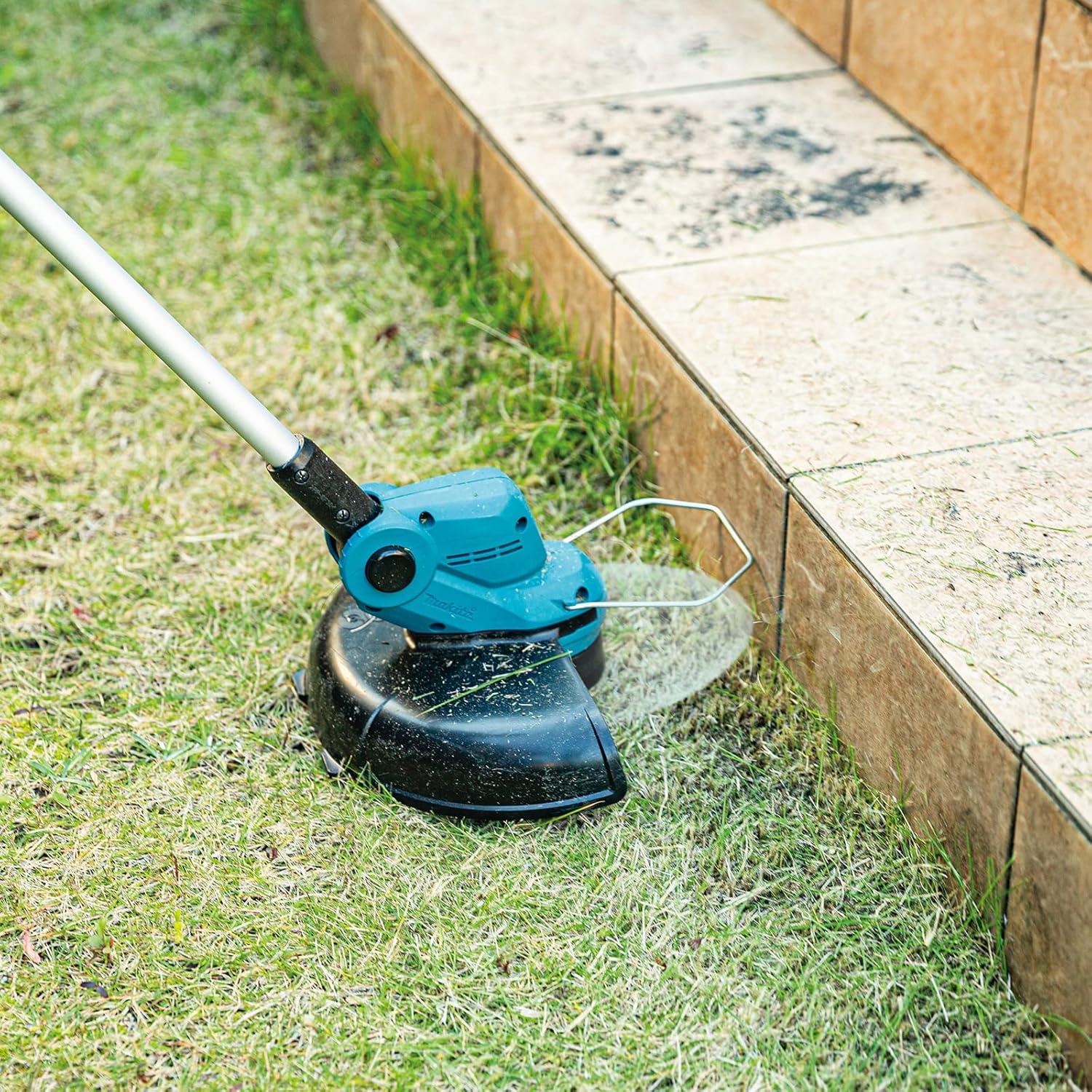 Makita DLM382Z Akku-Rasenmäher 2x18 V (ohne Akku, ohne Ladegerät)