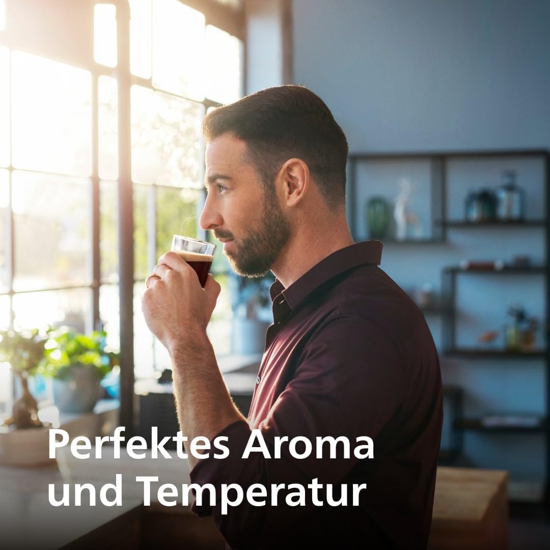 Philips Serie 5500 Kaffeevollautomat – LatteGo Milchsystem, 20 heiße und kalte Kaffeespezialitäten, 40% leiser mit SilentBrew, QuickStart, Grau (EP5544/50)