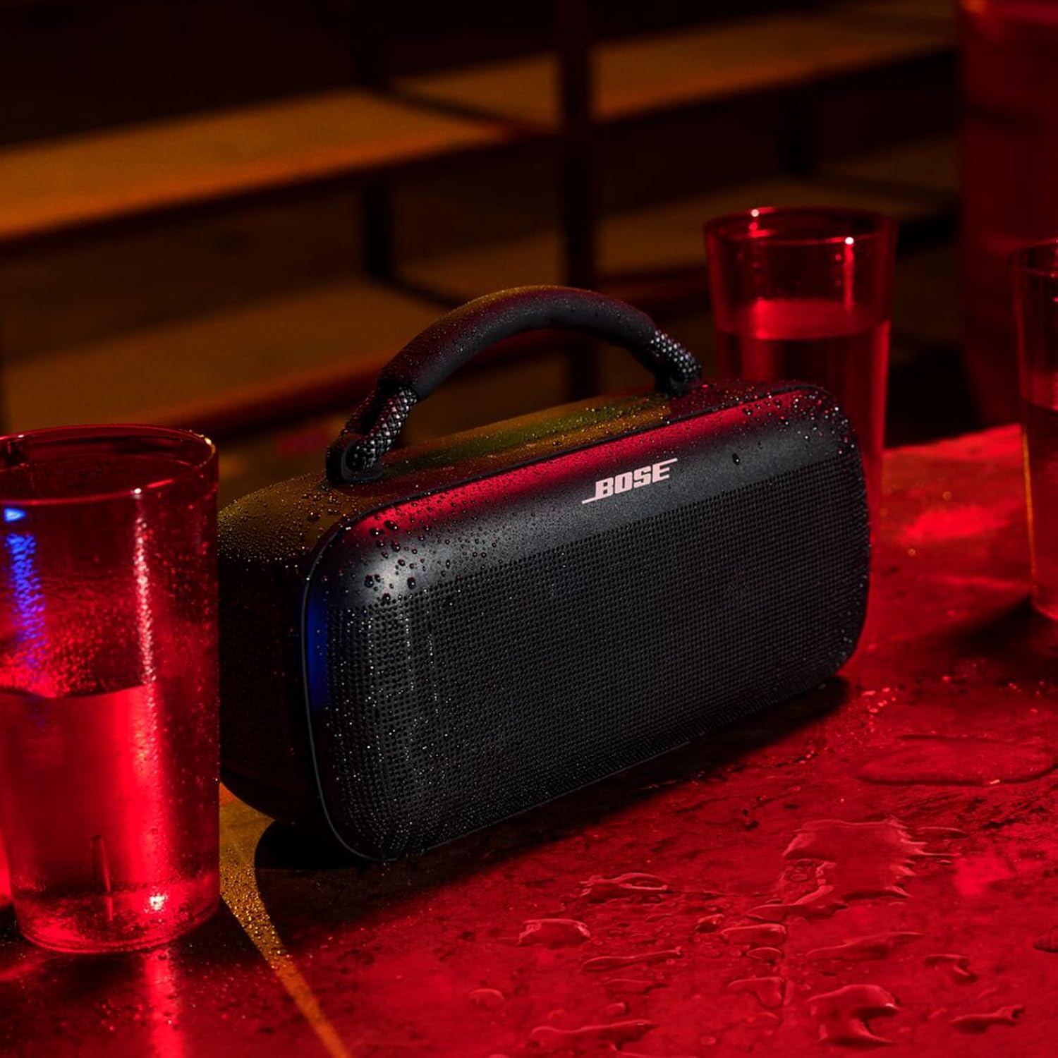 Bose Tragbarer SoundLink Max Lautsprecher, großer, wasserdichter Bluetooth-Lautsprecher, bis zu 20 Stunden Akkulaufzeit, USB-C, integrierter 3,5 mm AUX-Eingang, Schwarz