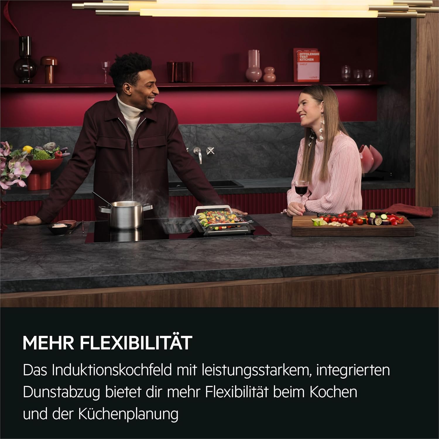 AEG IKE84441XB Autarkes Kochfeld / Herdplatte mit Touchscreen, Topferkennung & Hob²Hood-Funktion / Induktionskochplatte / 4 Kochzonen / Edelstahlrahmen / 80 cm Schwarz