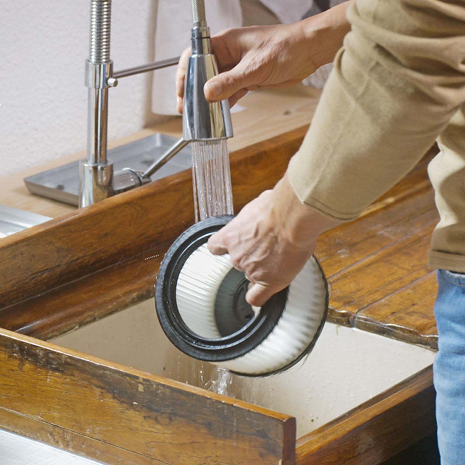 Bosch Nass- und Trocken Staubsauger AdvancedVac 20 (1200 Watt, 20 Liter Behltervolumen, in Karton)