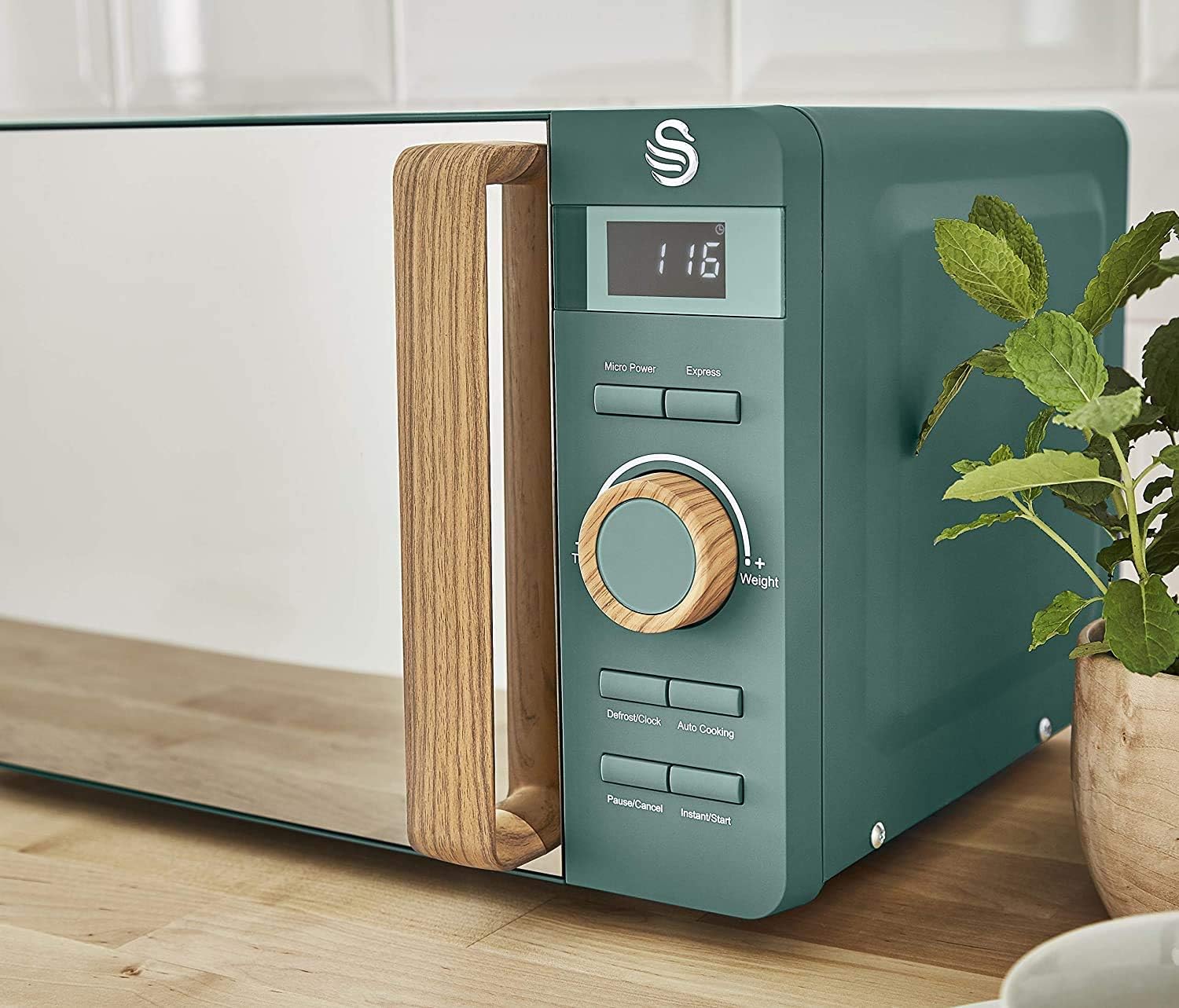 Swan Nordic Frühstücksset, Wasserkocher, 1,7 l, 2200 W, Breitschlitz-Toaster, 2 Scheiben, digitale Mikrowelle 20 l, modernes Design, Holzoptik, Grün