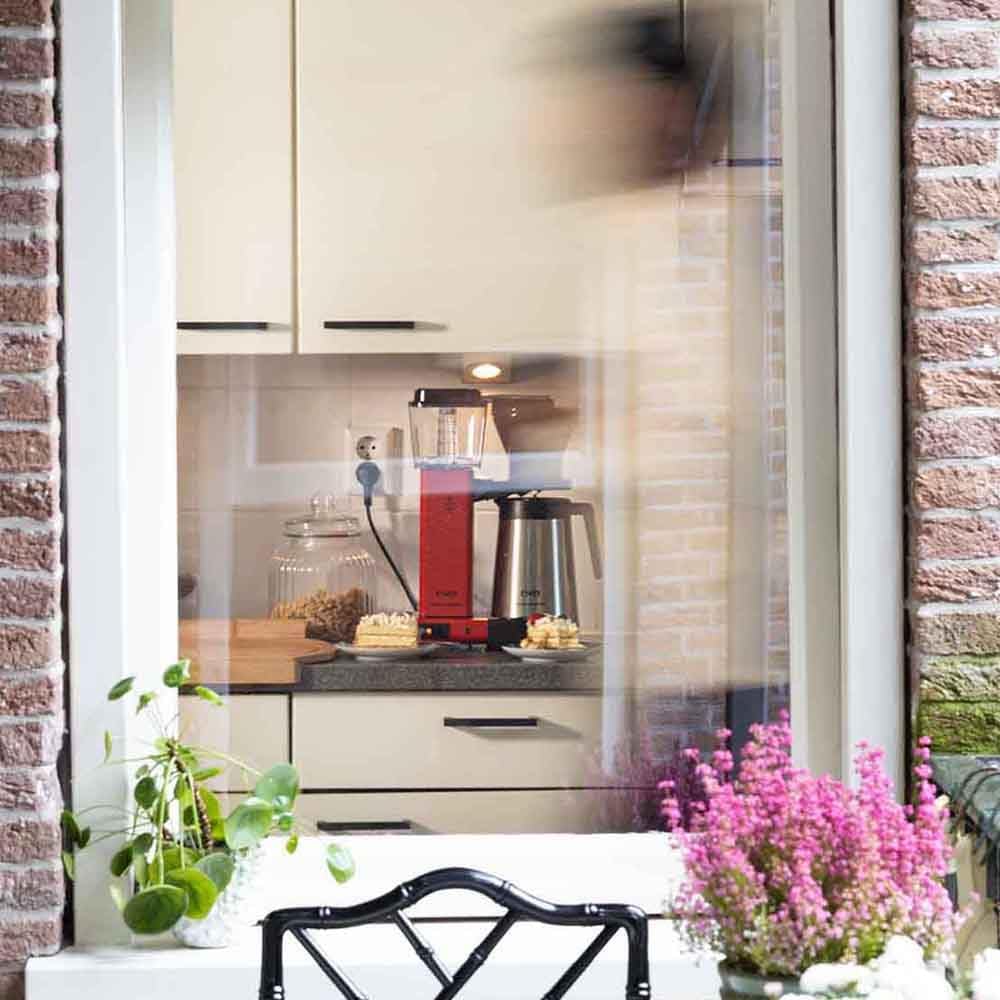 Moccamaster KBGT, Filterkaffeemaschine mit Thermoskanne, Filterkaffeemaschine, Off-White, 1.25L