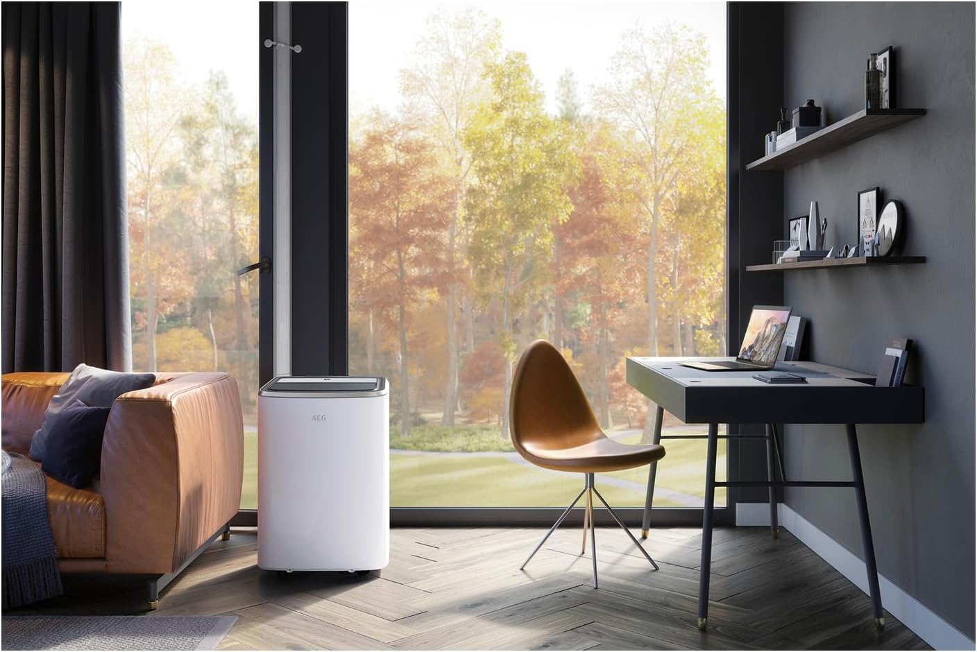 AEG Chillflex Pro AXP26U338CW mobile Klimaanlage / LED Display / Touch-Buttons / Fernbedienung / 30-40 m² / Kühlfunktion / Ventilator / Entfeuchtungsfunktion / Automatik / weiß/silber/schwarz