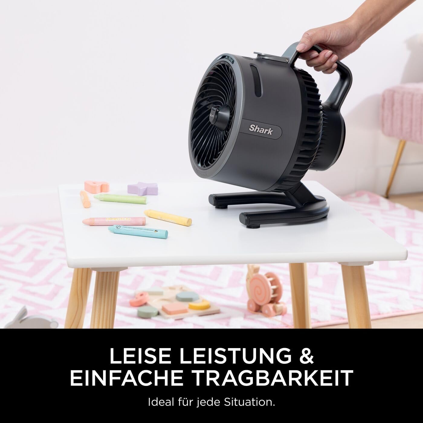 Shark FlexBreeze Ventilator Leise, Hybrid Ventilator Kabelgebunden & Kabellos, Tragbar, für Innen- und Außenbereich, UV- & Wasserbeständig, Ultraleistungsstark, Ultraleise, Weiß FA220EU