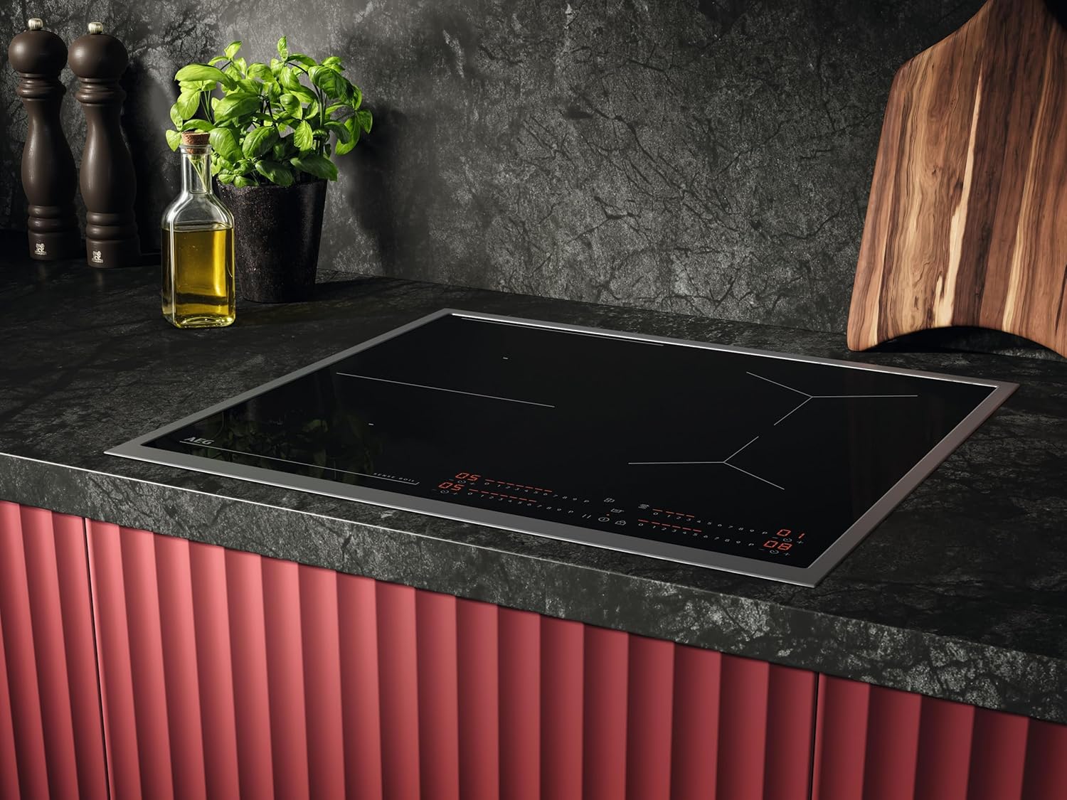 AEG IKE84441XB Autarkes Kochfeld / Herdplatte mit Touchscreen, Topferkennung & Hob²Hood-Funktion / Induktionskochplatte / 4 Kochzonen / Edelstahlrahmen / 80 cm Schwarz