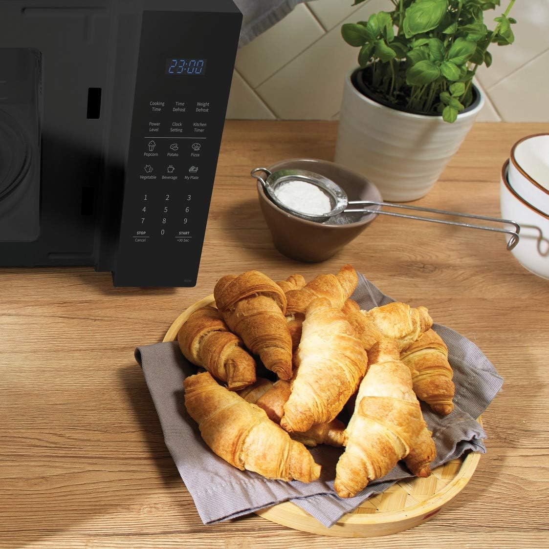 Hisense Elektronische Mikrowelle, Fassungsvermögen 23 l, Leistung 800 W, Grillleistung 1000 W, LED-Display mit Touch-Steuerung, Schwarz