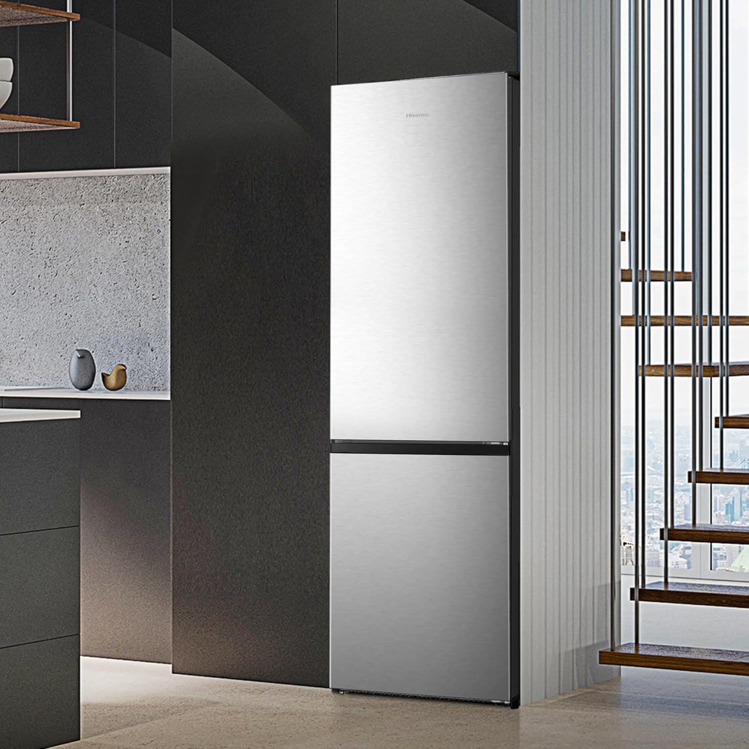 Hisense RB327N4AD2 Kühl-Gefrierkombination/ NoFrostPlus/ Multiflow 360°/ HolidayMode/ FreshZone/ 182,4 cm/ Kühlteil 171 l/ Gefrierteil 85 l/ 41 dB/ 287 kWh/ Jahr/ Edelstahl-Look