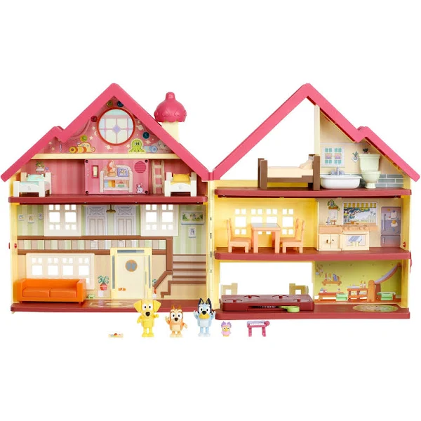 Bluey Ultimate Lights & Sounds Playhouse with Lucky Playset