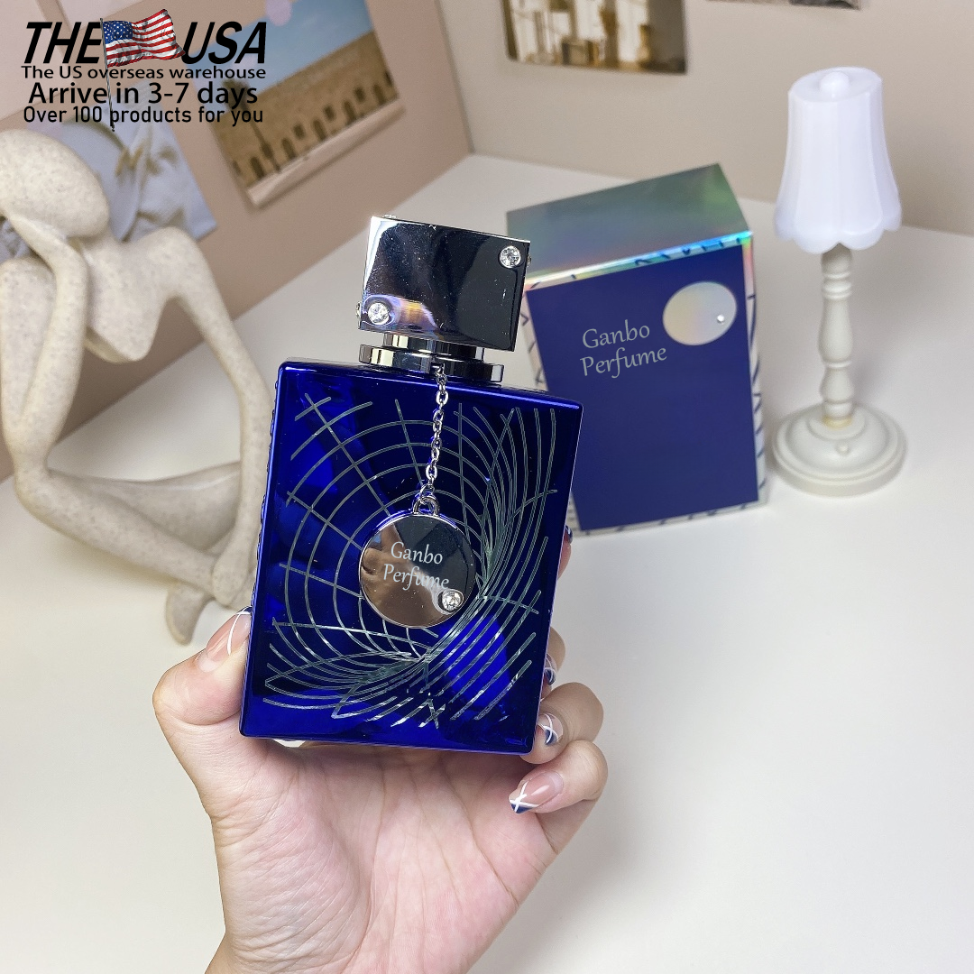 Available in 30ml, 50ml, and 100ml capacities, these luxury glass perfume bottles are crafted from thickened glass for enhanced durability and drop resistance. Perfect for high-end branding, these customizable bottles can be screen-printed, UV-coated