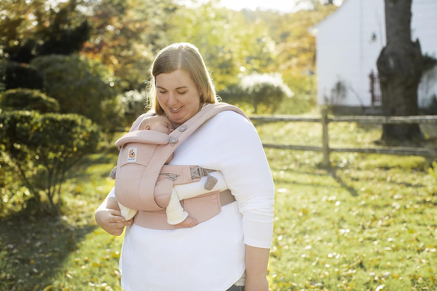 Ergobaby Omni Breeze Nosidełko dla noworodków od urodzenia do 20 kg, 4 pozycje SoftFlex Mesh Ergonomiczne nosidełko dla niemowląt Nosidełko do noszenia na plecach, Graphite Grey