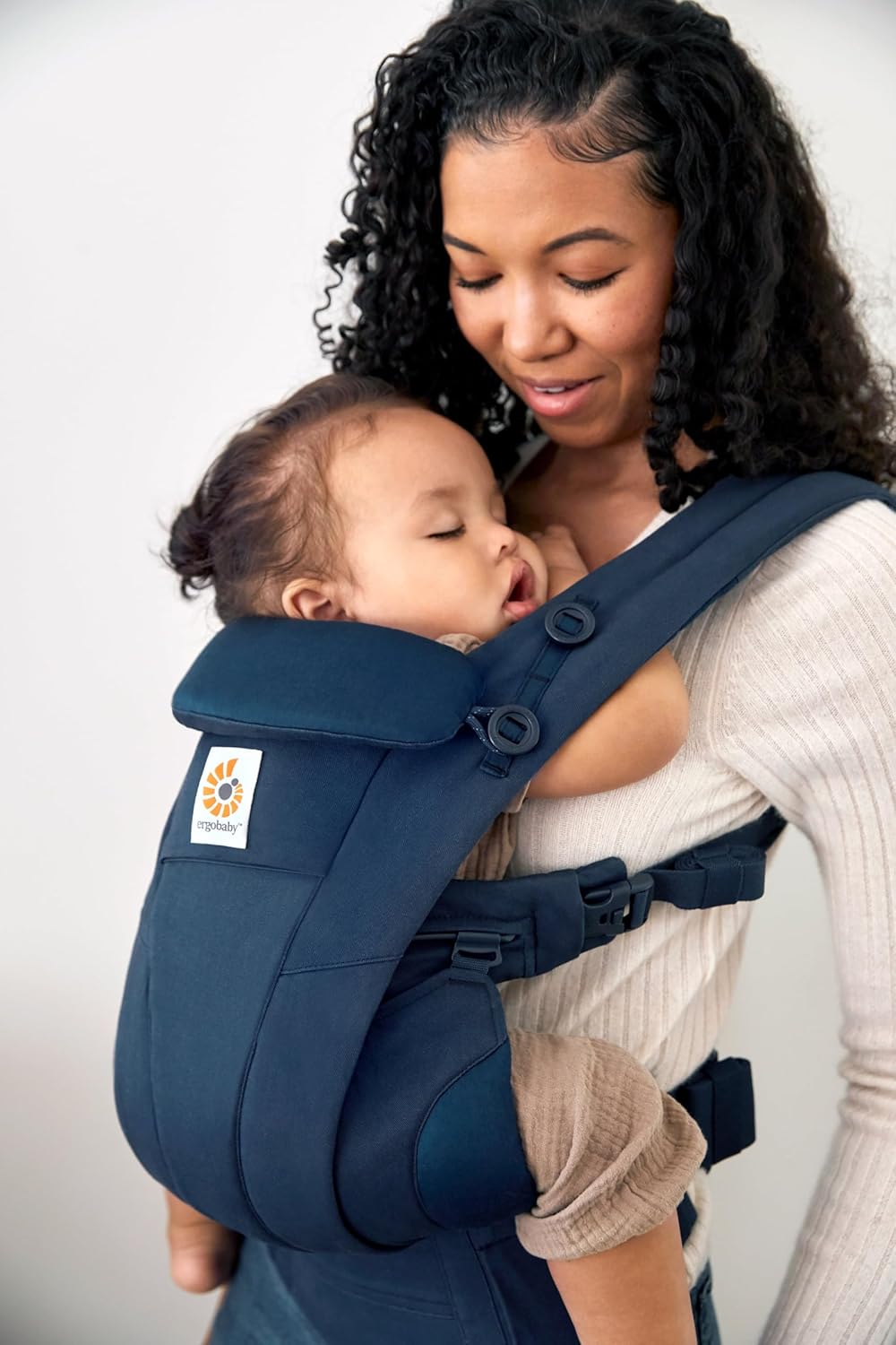 Ergobaby Omni Breeze Nosidełko dla noworodków od urodzenia do 20 kg, 4 pozycje SoftFlex Mesh Ergonomiczne nosidełko dla niemowląt Nosidełko do noszenia na plecach, Graphite Grey