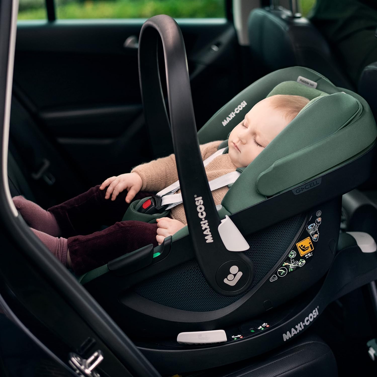 Maxi-Cosi Pearl 360 dla niemowlaka i-Size, Fotelik samochodowy obrotowy 360, od 3 miesięcy do 4 lat (61–105 cm), Obracanie jedną ręką, ClimaFlow, Uprząż z systemem Easy-In, G-CELL, Authentic Graphite