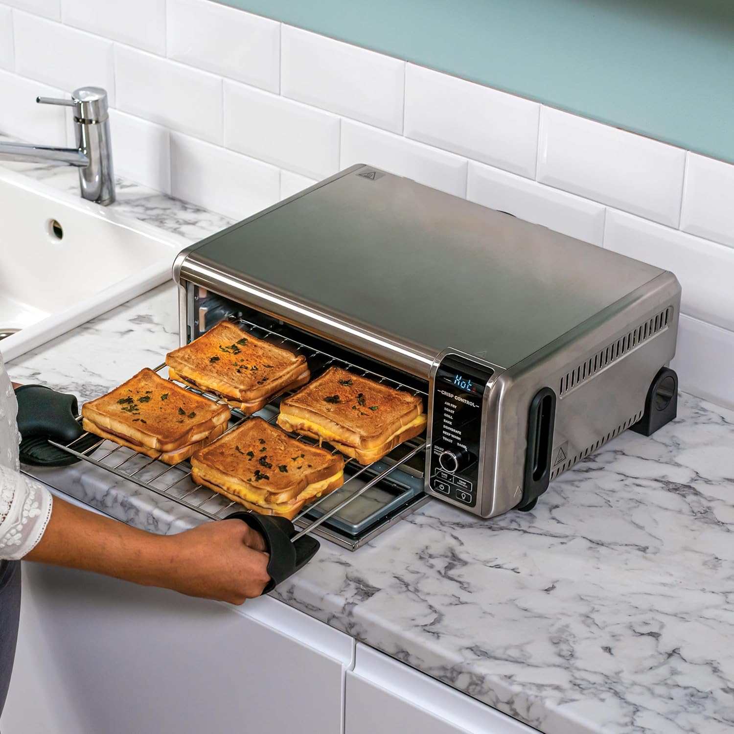 Ninja Foodi 10 w 1, piekarnik wielofunkcyjny, przenośny mini piekarnik na blat, frytkownica beztłuszczowa, pieczenie, grill, ciasta i więcej,10 funkcji gotowania, srebrno/czarny, DT200EU