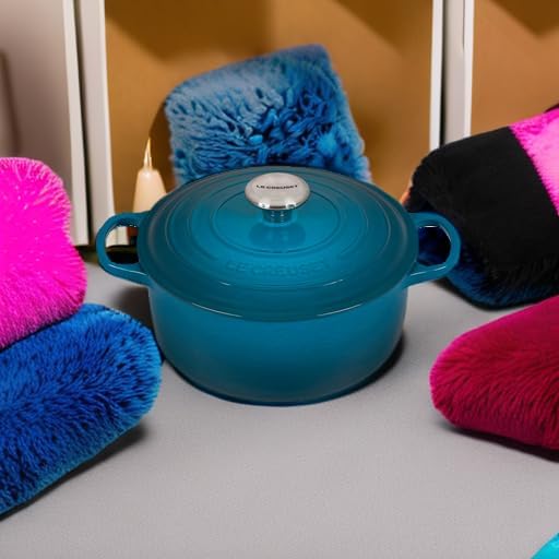Le Creuset Signature żeliwne naczynie do pieczenia z pokrywką, Ø 26 cm, okrągłe, nadaje się do wszystkich rodzajów kuchenek i kuchenek indukcyjnych, pojemność: 5,3 l, 5,135 kg, kolor czerwony