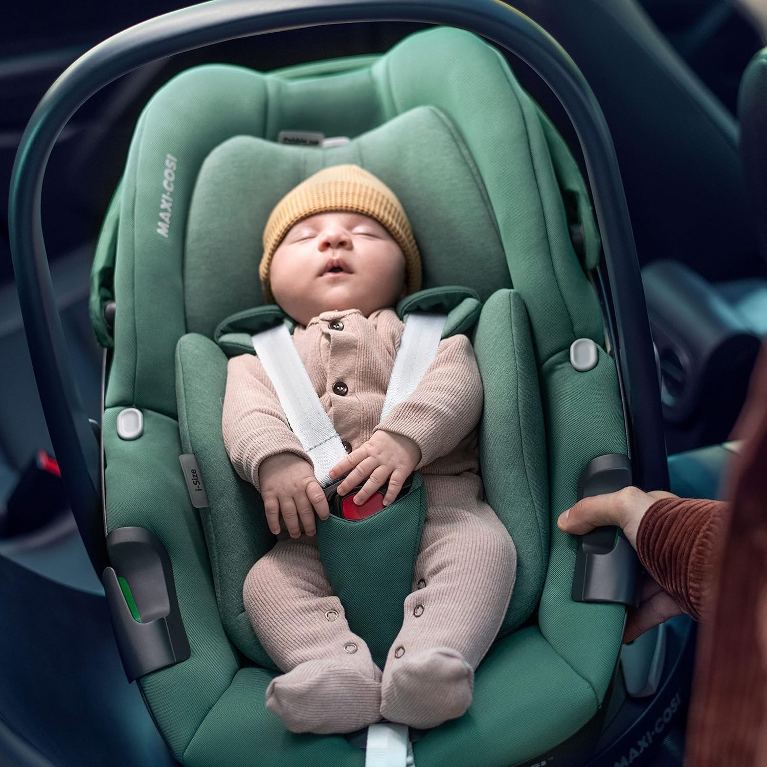 Maxi-Cosi Pearl 360 dla niemowlaka i-Size, Fotelik samochodowy obrotowy 360, od 3 miesięcy do 4 lat (61–105 cm), Obracanie jedną ręką, ClimaFlow, Uprząż z systemem Easy-In, G-CELL, Authentic Graphite
