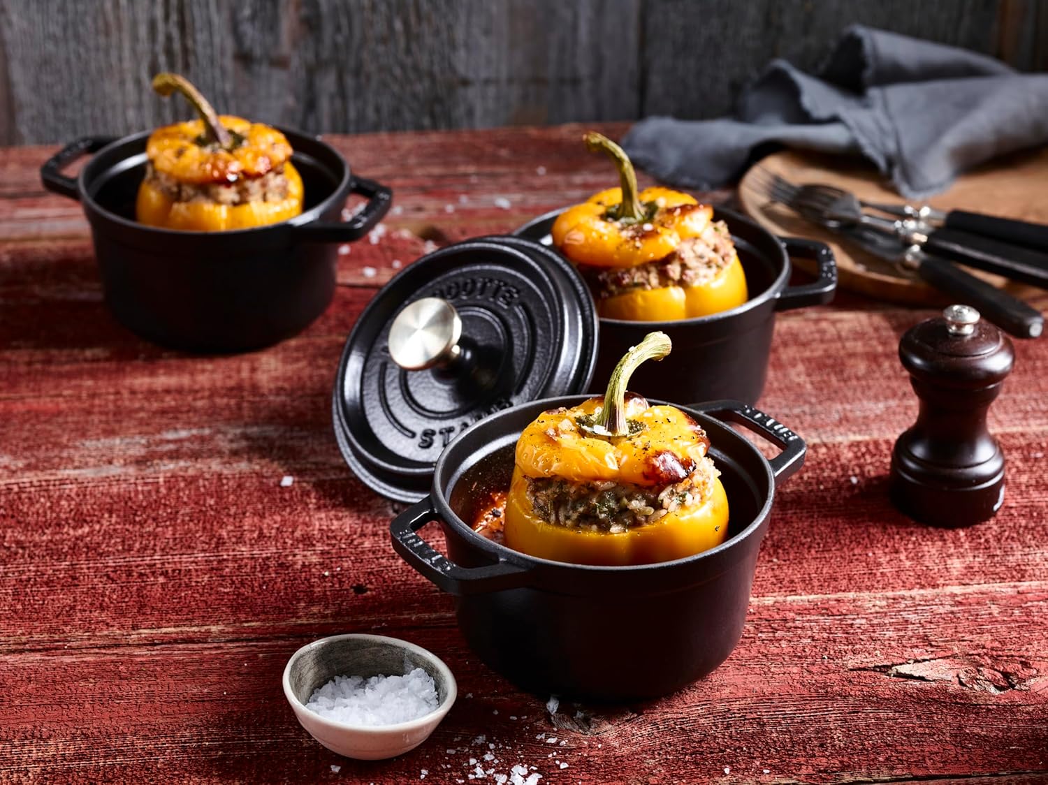 STAUB Garnek żeliwny, okrągły 28 cm, 6,7 L, Czarny