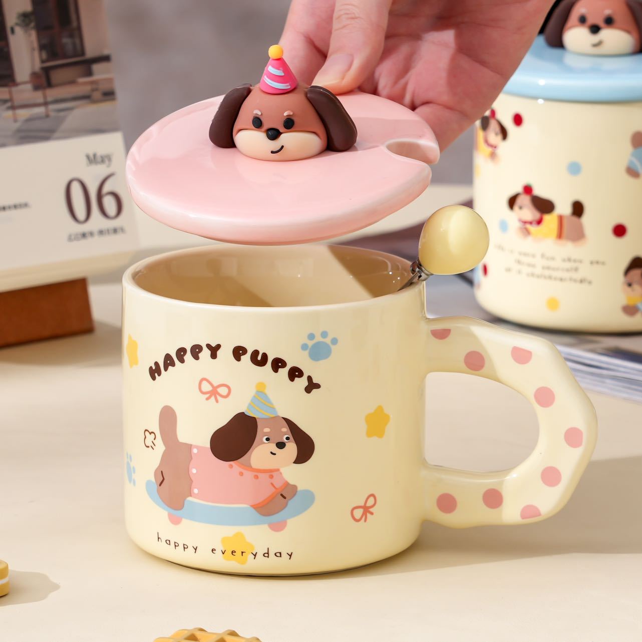 Puppy Pattern Mug with Lid and Handle