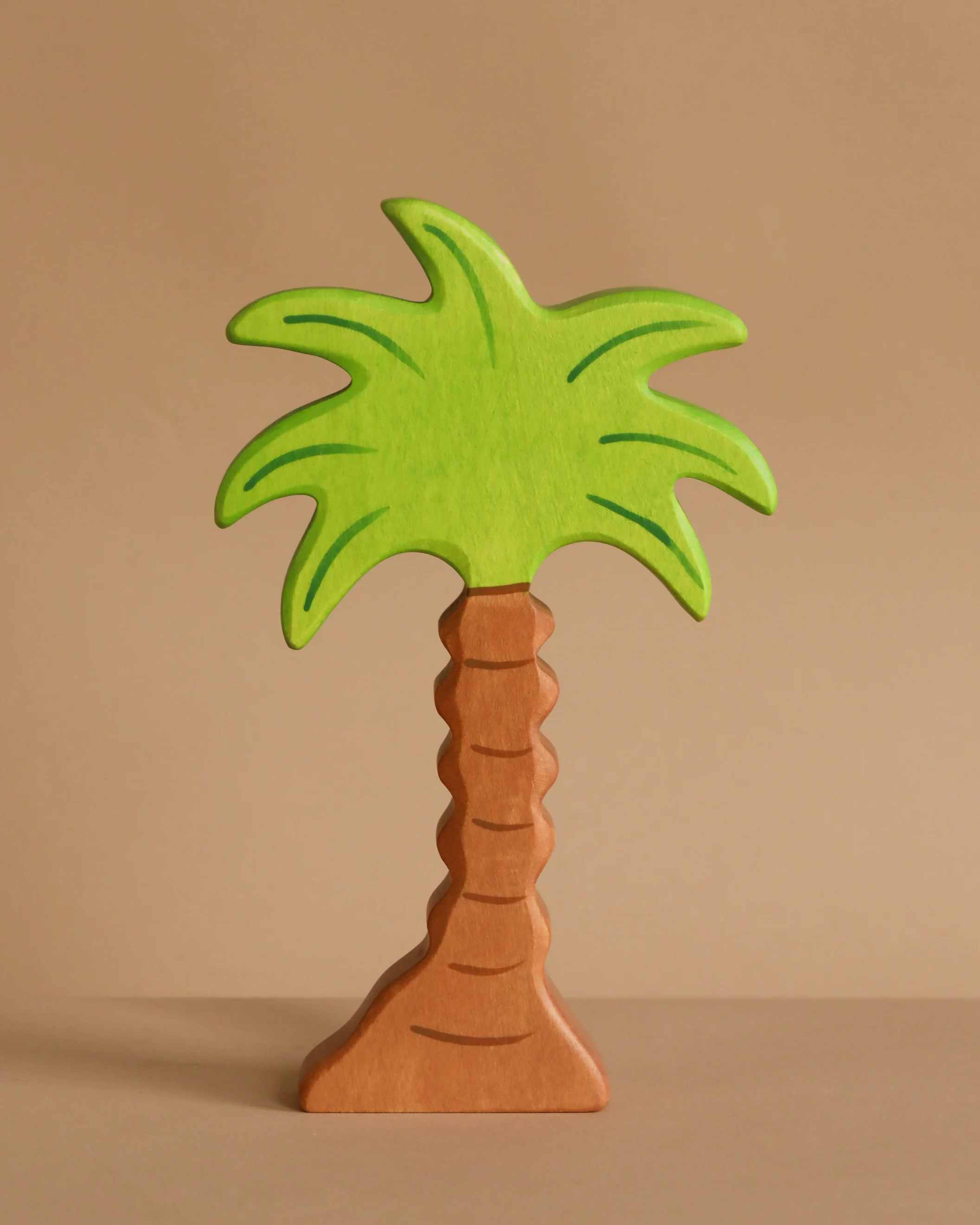 Holztiger Palm Tree